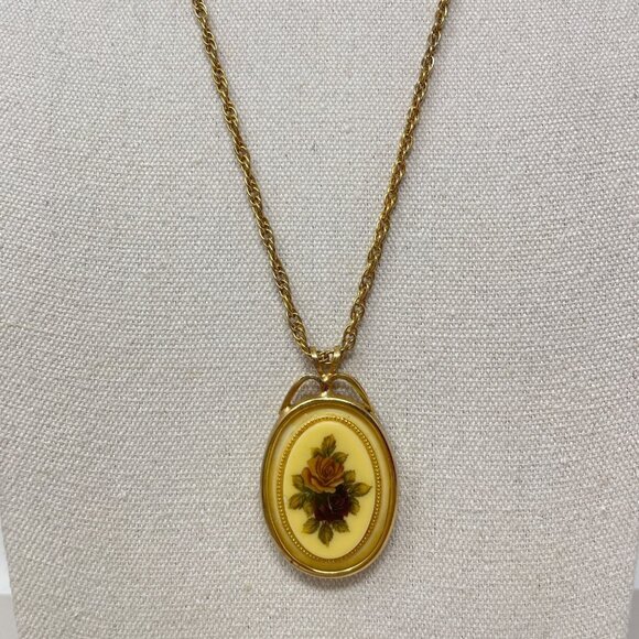Vintage Floral Pendant Necklace Gold-Tone Feminine Roses Long Length Girly Retro - Picture 1 of 8